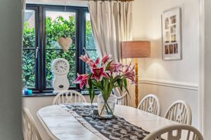 Dining room- click for photo gallery